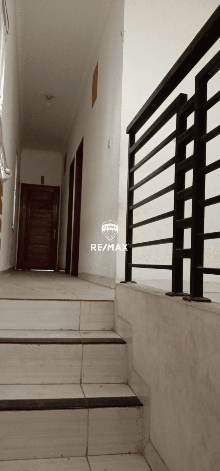 DiJual Rumah Villa Taman Bandara
