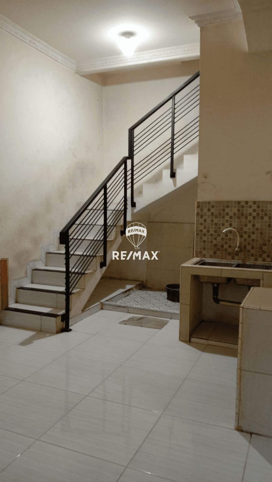 DiJual Rumah Villa Taman Bandara