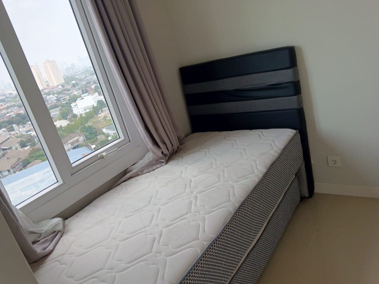 Dijual Apartemen Metro Park Residences Tower Milan 2 BR Furnished Posisi Hoek