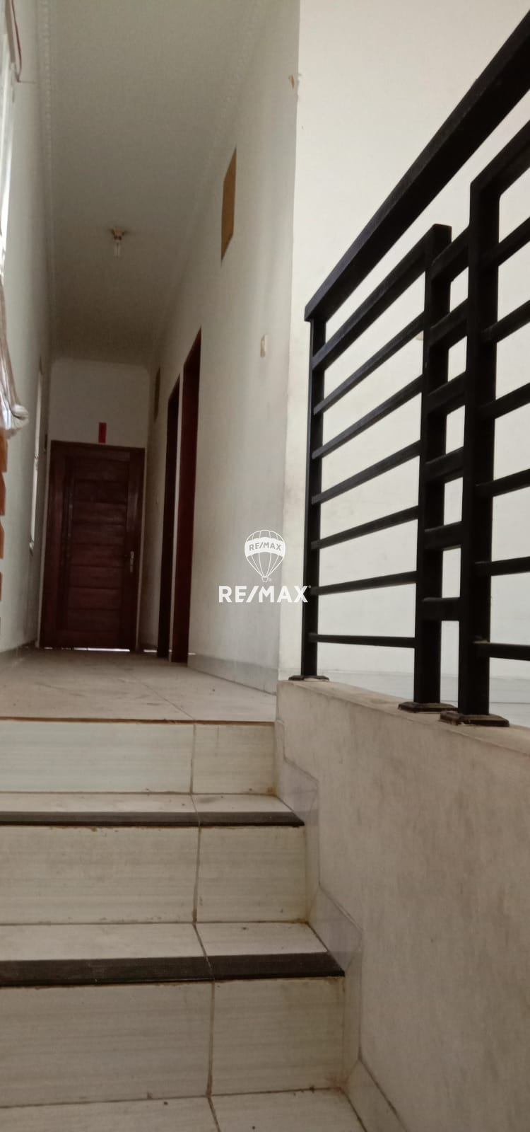 DiJual Rumah Villa Taman Bandara
